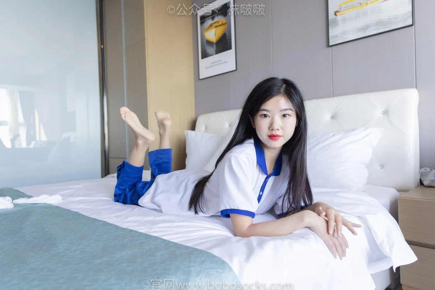 [BoBoSocks袜啵啵]NO.039 小奶熊-校服、vans帆布鞋、短白棉袜、裸足 [154P]插图3